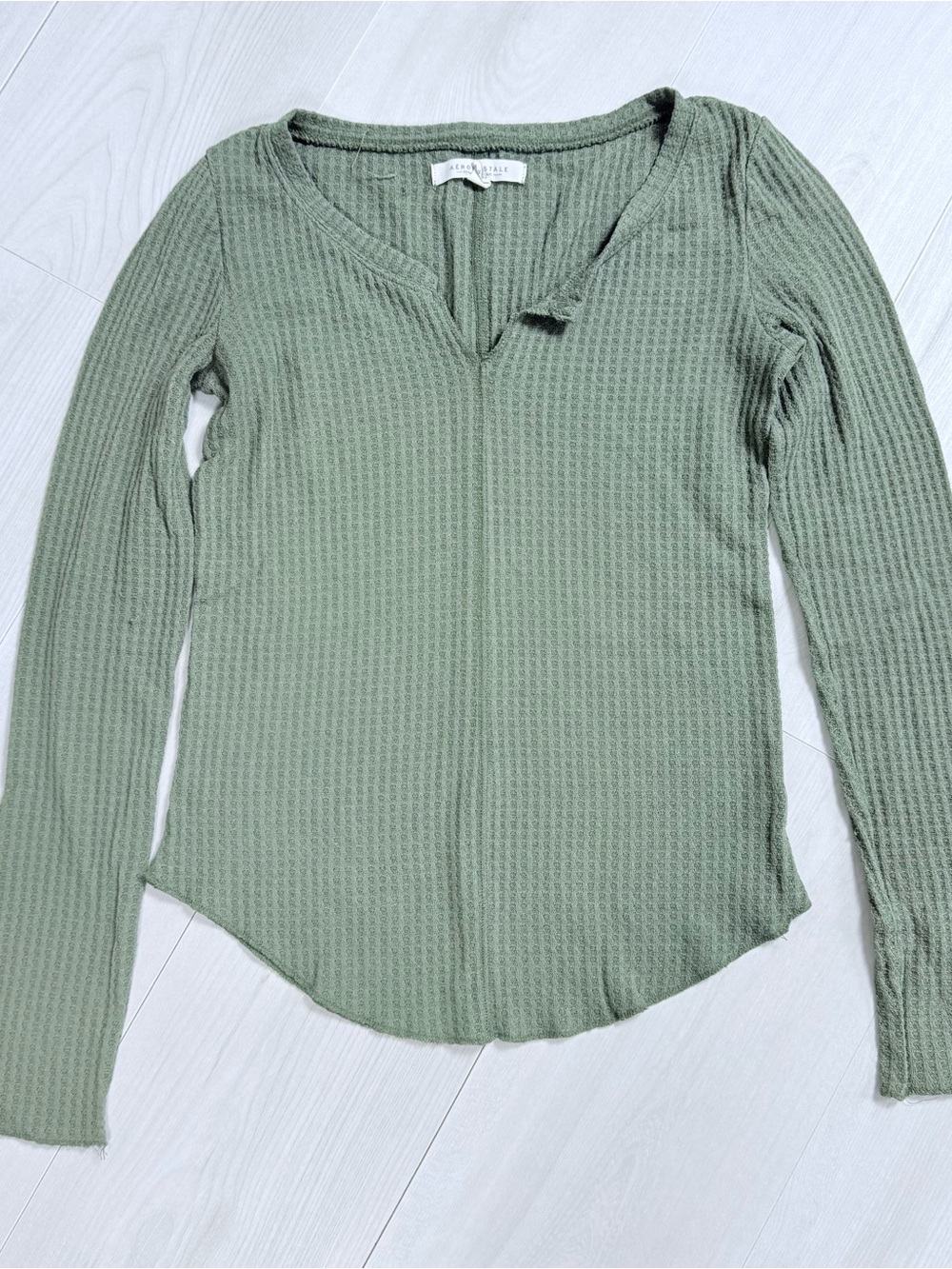 Aeropostale Olive Green Ribbed Long-Sleeve Fitted Henley v neck Tee